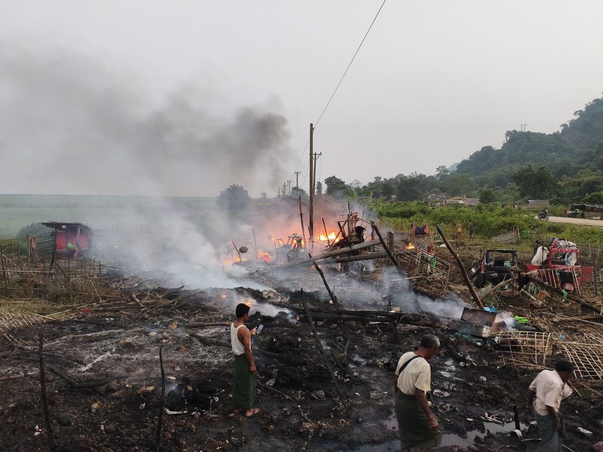 IrrawaddyNews's tweet photo. Myanmar’s regime carried out fresh airstrikes Sunday against two displacement camps in Ponnagyun Township, Rakhine, killing at least 6 internally displaced persons and injuring others, said the Arakan Army (AA). (Photo: AA) #WhatsHappeningInMyanmar https://t.co/Qu0TNnzh2L