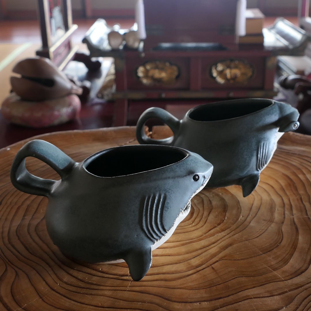 ceramimic2021's tweet photo. ホホジロザメ形マグカップ🦈
#サメ #マグカップ #shark #mug https://t.co/FCMcNKn1rf