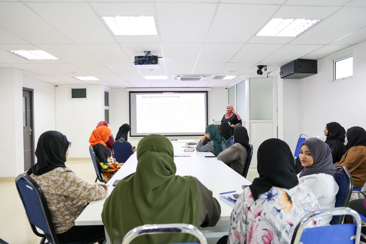 MNACAMALDIVES's tweet photo. The session provided insights into the GlobE Network, international cooperation in corruption investigations, information exchange mechanisms, and the sharing of investigative experiences and expertise. @ACC_Maldives https://t.co/tzOXdJC58R