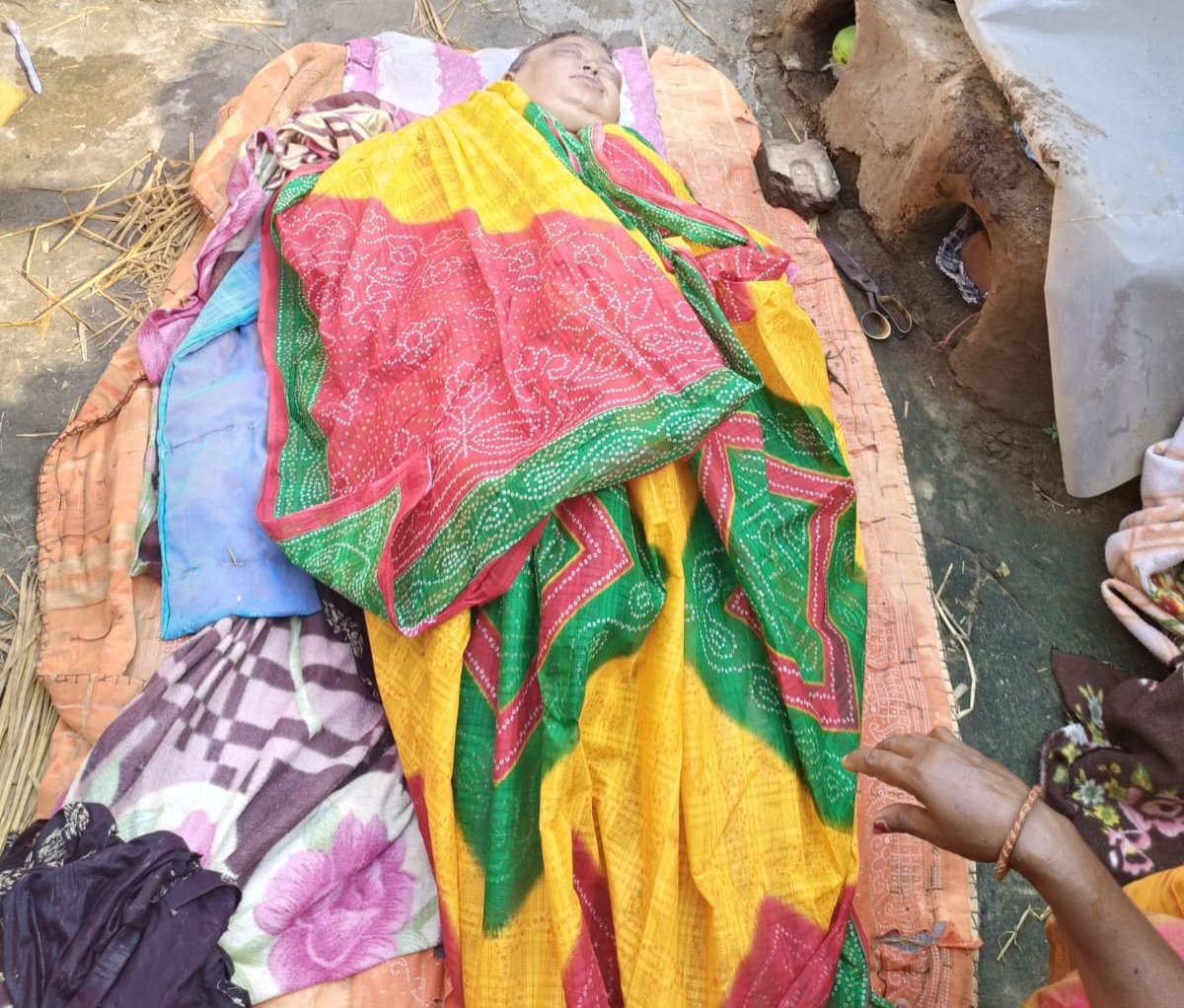 shambhukumar___'s tweet photo. Today, my beloved mother-in-law passed away. 💔😭
May her soul rest in eternal peace. Om Shanti. 🕉️🙏
#OmShanti #RIP #RestInPeace #Condolences #Peace https://t.co/2xh4PtOlPe