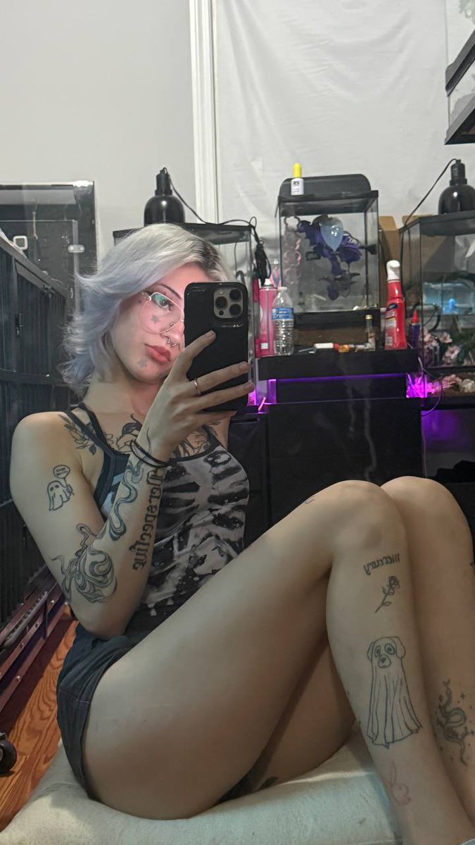 eMmA_JaDe52's tweet photo. dont scroll yet… I put effort into this one. 👀 https://t.co/3be7gZ3UpJ