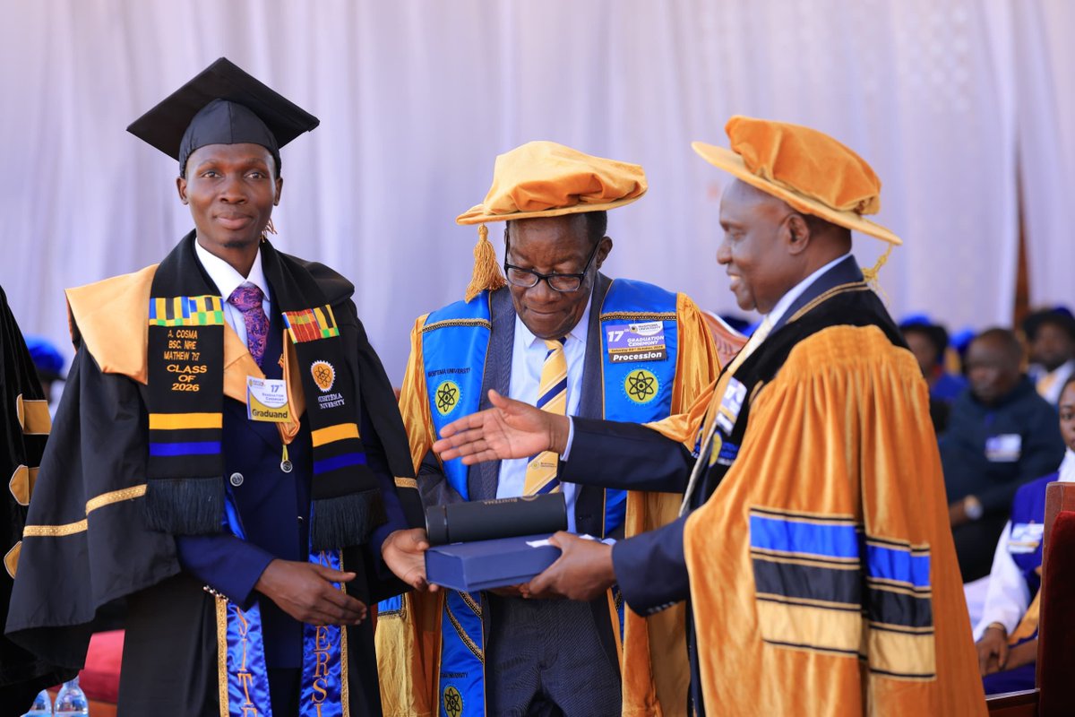 ProfPaulWaako's tweet photo. I congratulate the 2268 graduate from various PhDs, Masters, Bachelor's, Diplomas and Certificates awarded by Busitema University during the 17th Graduation Ceremony. 
I thank Rt Hon Dr Crispus Walter Kiyonga who represented H.E the President, https://t.co/obMqNJvBSv