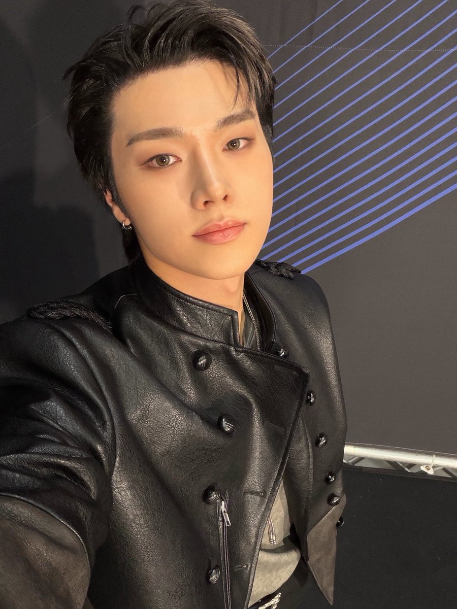 catboardist's tweet photo. 🐱🫧 update
[261005] 13:44 KST

🐱 (📸)
🐱 (📸)
🐱 i was really busy but
🐱 it was a really happy week https://t.co/tkb2RzB5JM
