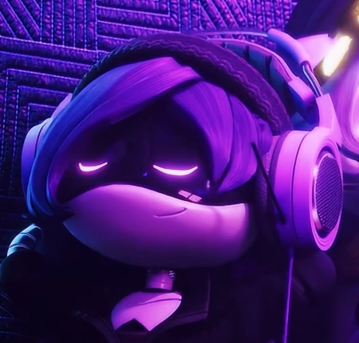 crahfted's tweet photo. listening to music . https://t.co/cMfhJjPRgb