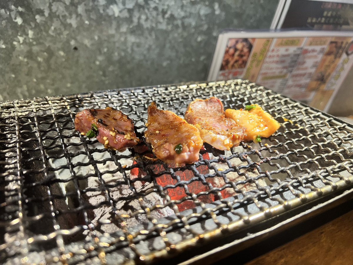 ms_06r96's tweet photo. 焼肉うまうま https://t.co/zig5jcdjSP