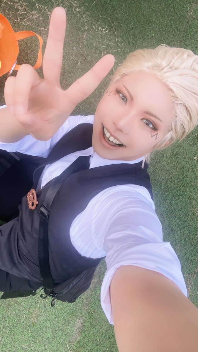 roku6136's tweet photo. 【遅報】
⚠️🥨捏造カラー

TDC2日間お疲れ様でした✨️
1日目🥨⏳、2日目✝️⏳で遊んでました！
ツーショは後程改めて載せます♪💕

久しぶりに会えた方々、交流してくれた方々ありがとうございました！ https://t.co/qTFwV2mIH0