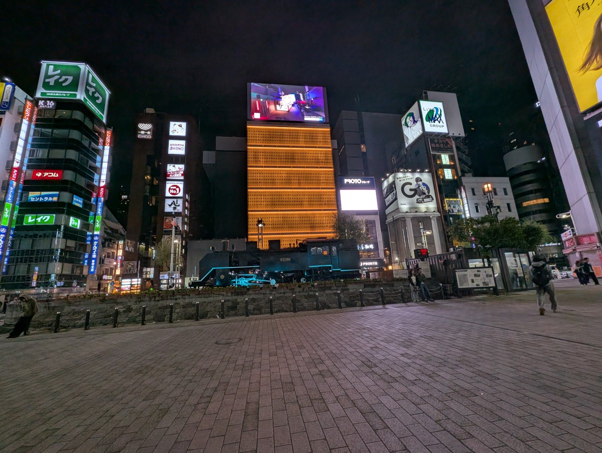 4gajeon's tweet photo. 思ってる以上に東京の物価の安さに驚いた。夜景もきれいだし https://t.co/lsvRSw0lmO