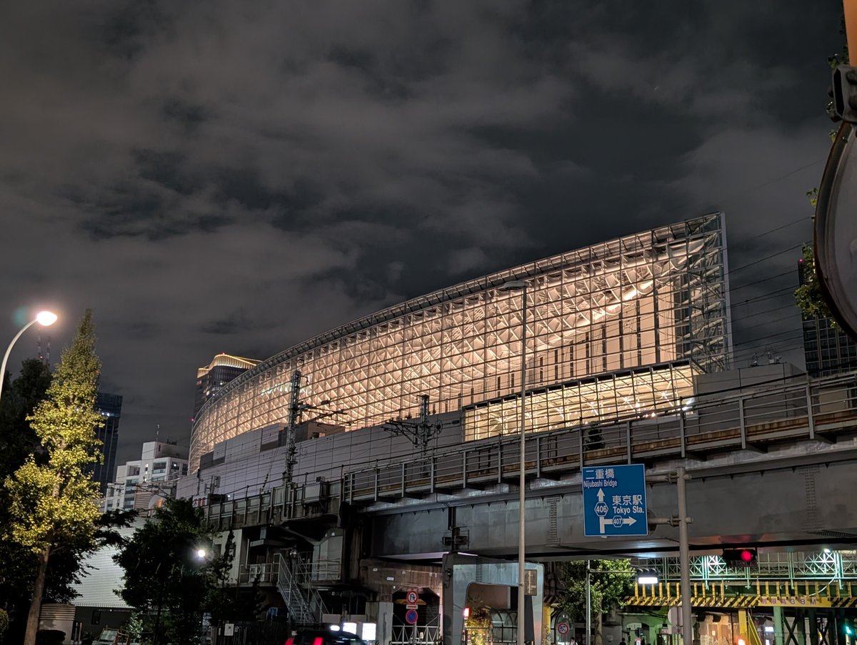 4gajeon's tweet photo. 思ってる以上に東京の物価の安さに驚いた。夜景もきれいだし https://t.co/lsvRSw0lmO