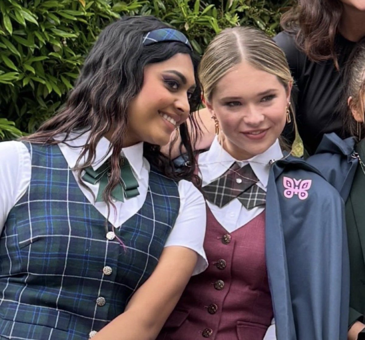 girlbossslayer's tweet photo. #hexedfangs is so #finsie
#covenacademy #legacies https://t.co/mFtXEUtNxU