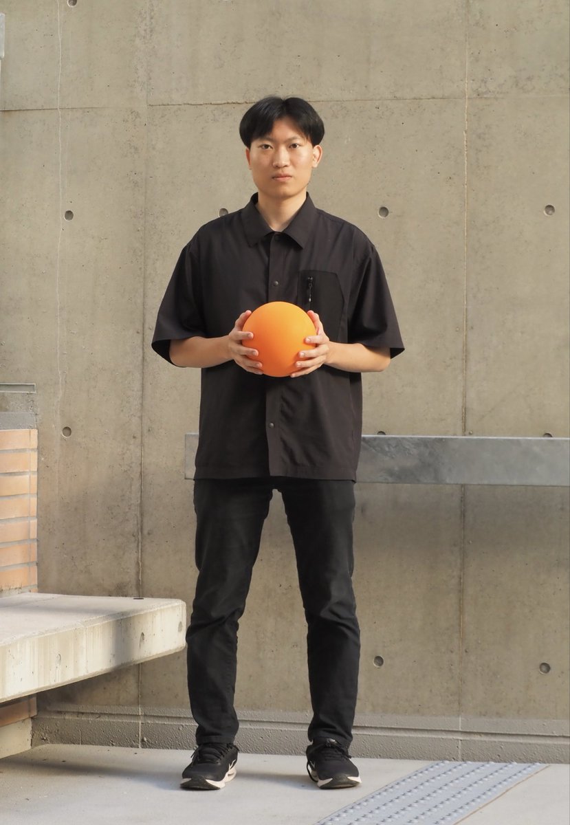 louisroom_drama's tweet photo. 【スタッフ紹介】

柳澤祐太/制作

「いま、ボールを遠くまで、目の届かない遠くまで投げようと思います。ですから、放ったボールが飛んで見えなくなるまでを、どうか一緒に見守ってください」 https://t.co/HuRKnu6M3c
