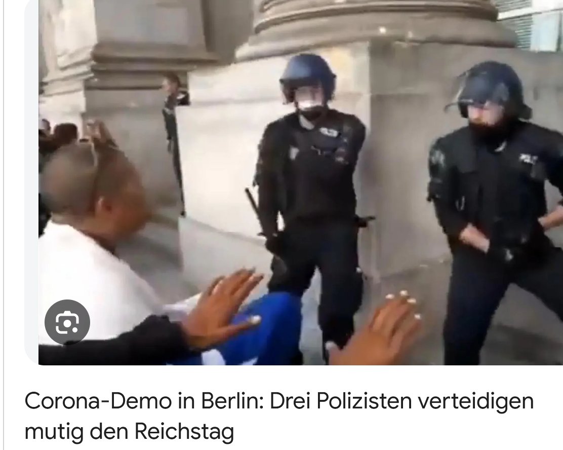 SHomburg's tweet photo. @ManuelCasan2018 @TDUsedom @_FriedrichMerz Bei der PsyOp „Sturm auf den Reichstag” erhielten die drei Polizisten, die das Gebäude heldenhaft mit Schlagstockballett schützten, 2020 sofort das Bundesverdienstkreuz. Der Busfahrer geht leer aus. https://t.co/QoDRTLFB6G