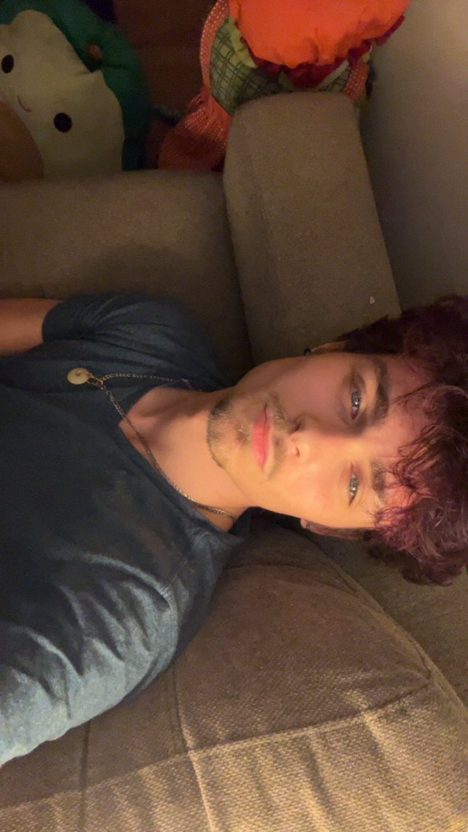 thebiggestbro14's tweet photo. Need some hung buddies to stroke w so bad😫 https://t.co/QG55M9zs30