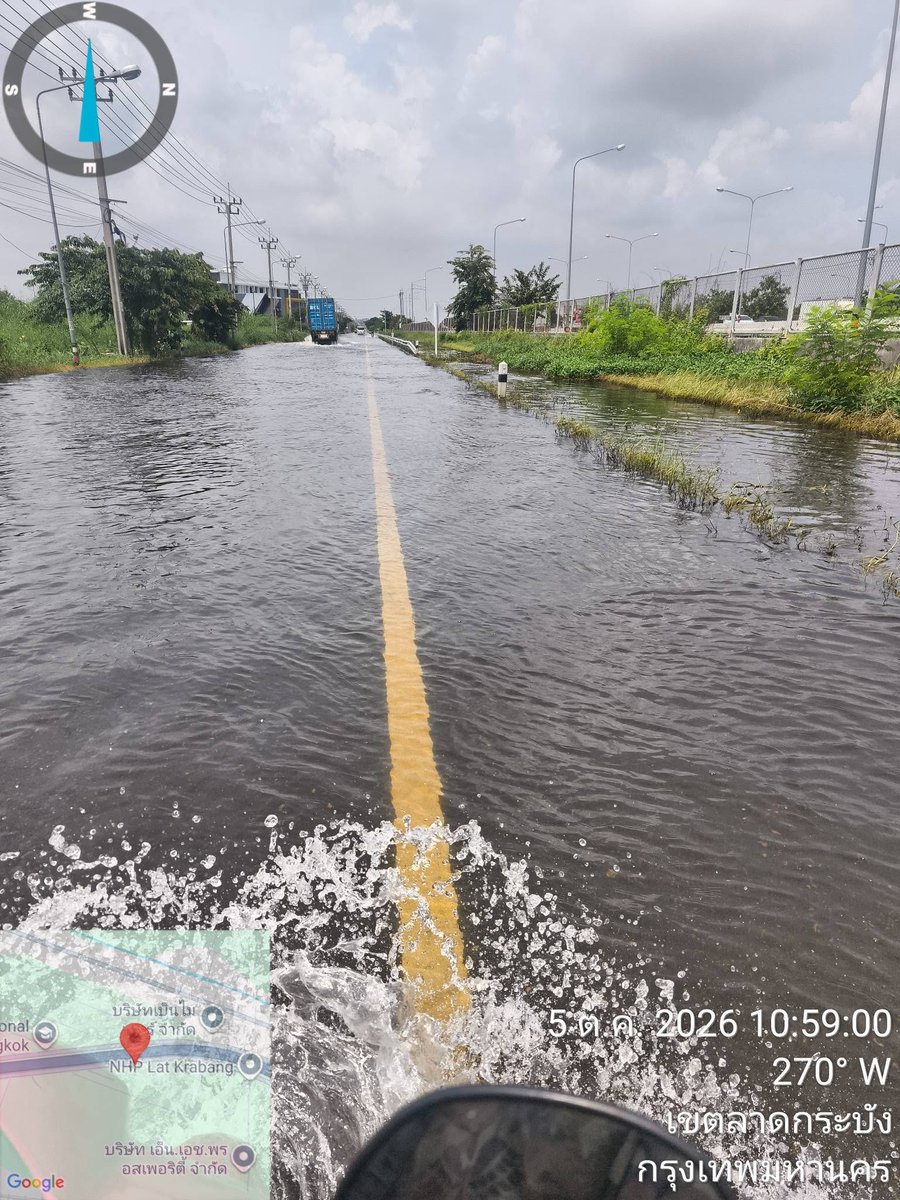 fm91trafficpro's tweet photo. 11.00 น. วันที่ 5 ต.ค.69 เส้นเลียบมอร์เตอร์เวย์ หน้า โรงพยาบาลพระจอมเกล้าเจ้าคุณทหาร รถเล็กยังไปไม่ได้ค่ะ เห็นดับไปหลายคัน อย่าเสี่ยงเลย 

เครดิต Ka Taw

#น้ำท่วม #ข่าวจราจรสวพ91 https://t.co/Ke4zKk8mL9