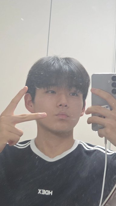 mundcodina38768's tweet photo. 07
친해지자 편하게 ㄱㄱ
#ㄱㅊㅅ #게친소 #ㄱㅇ https://t.co/d8H8Bzfv1C