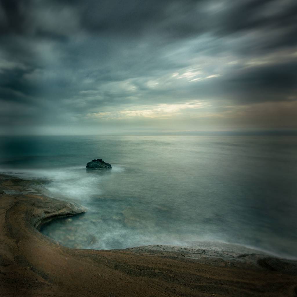 artlimitednet's tweet photo. Vulcanus Heurts basaltiques by Bettina Gouchet www.artlimited.net/bettinagouchet
#exposure #digital #agde #landscape #fineart #nature #longexposure_shots #volcan #discoverglobe #photography #basalte #camera #colour #color #beach #conque #mditerrane #colors… https://t.co/DAYVbIBOGh