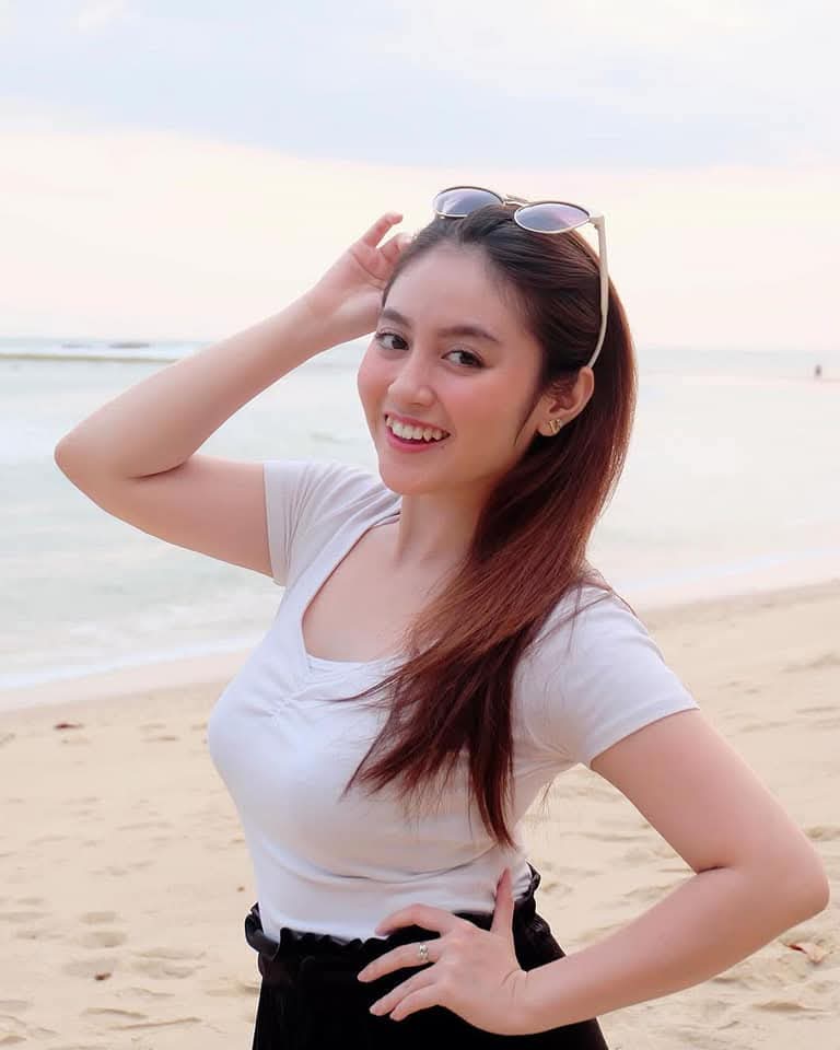 Bahan_iloc's tweet photo. Nabilah https://t.co/Lbl0kHzdgt