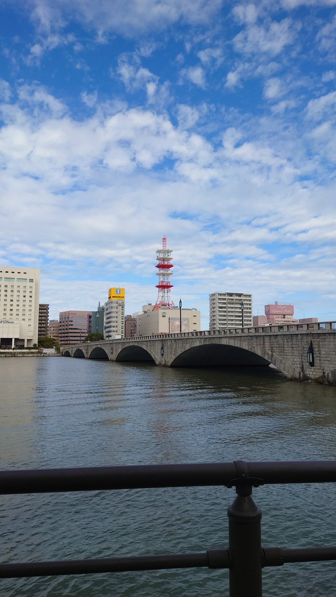 Lyuda_Sunny0's tweet photo. なーんとなくこくらをおもいだす https://t.co/y6CrHgWa7L