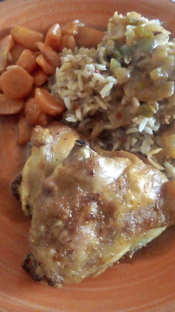 ZaneleNtosh's tweet photo. I hate Mondays kodwa ke funeka sivuke sithanda singathandi, On for some left overs #umbeko https://t.co/CtdnNIs2sL