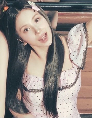 l1lfantasy's tweet photo. my girls have never looked cuter oh my gosh the pigtails and polka dots <//3 https://t.co/OSyXSFM8Jg