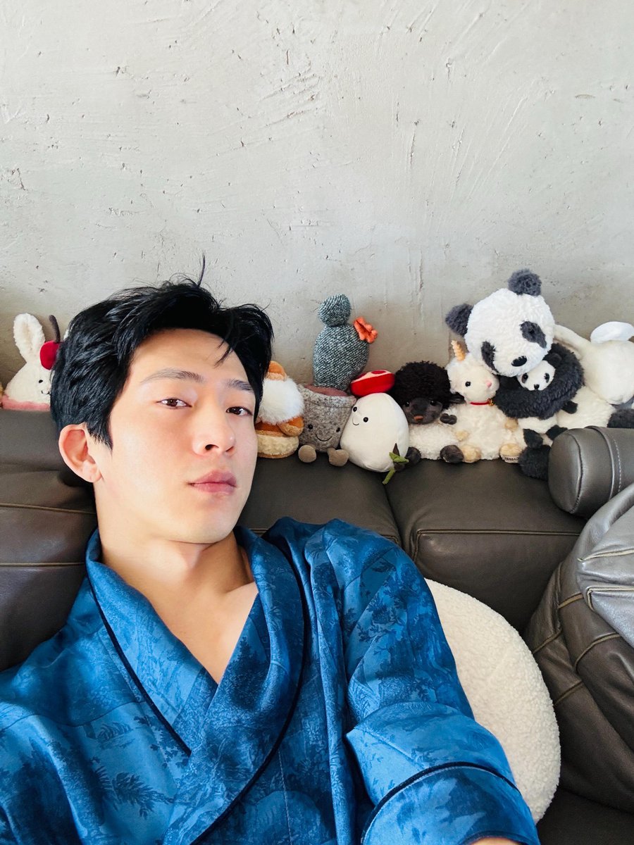 soyyfaa's tweet photo. นายทุนพาเฮียแกเข้ากองที พิไม่ไหวกับมุมนี้แล้ว 55555555555555

#JingBoran #จิ่งป๋อหรัน https://t.co/ukAj991o7T
