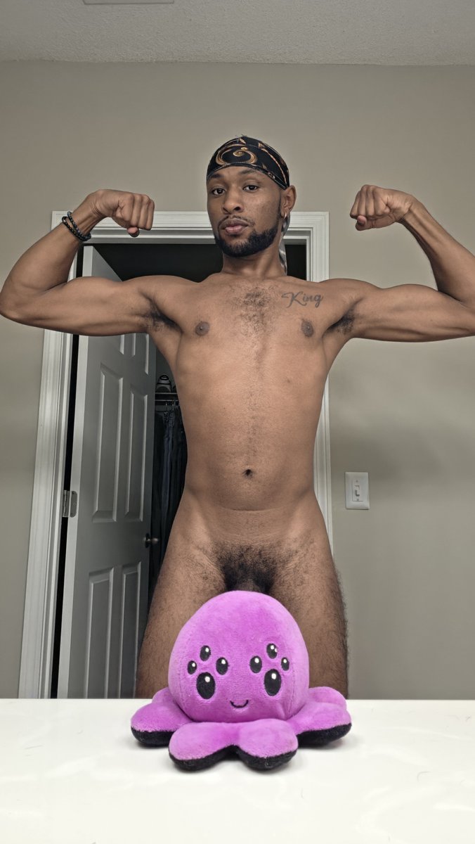 h3dqa's tweet photo. No one expects the skinny guy to be strong...  its really funny when people think they can beat me

#skinny #muscle #gay #fit https://t.co/9EHC4HaeMQ