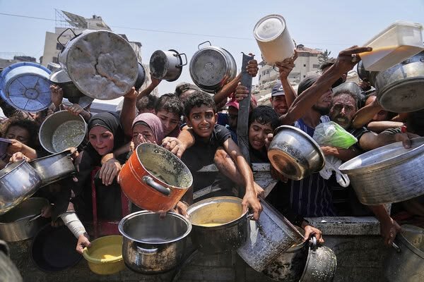 hibatope's tweet photo. We are hungry. We have no safe homes to return to, and every day brings another struggle for food, water, and safety. Please don’t forget us. Our families in Gaza need the world to hear our voices. 💔🇵🇸”
#Gaza #SaveGaza #StandWithGaza #FreePalestine #GazaCrisis #GazaNeedsHelp https://t.co/Rt3ARG2At8