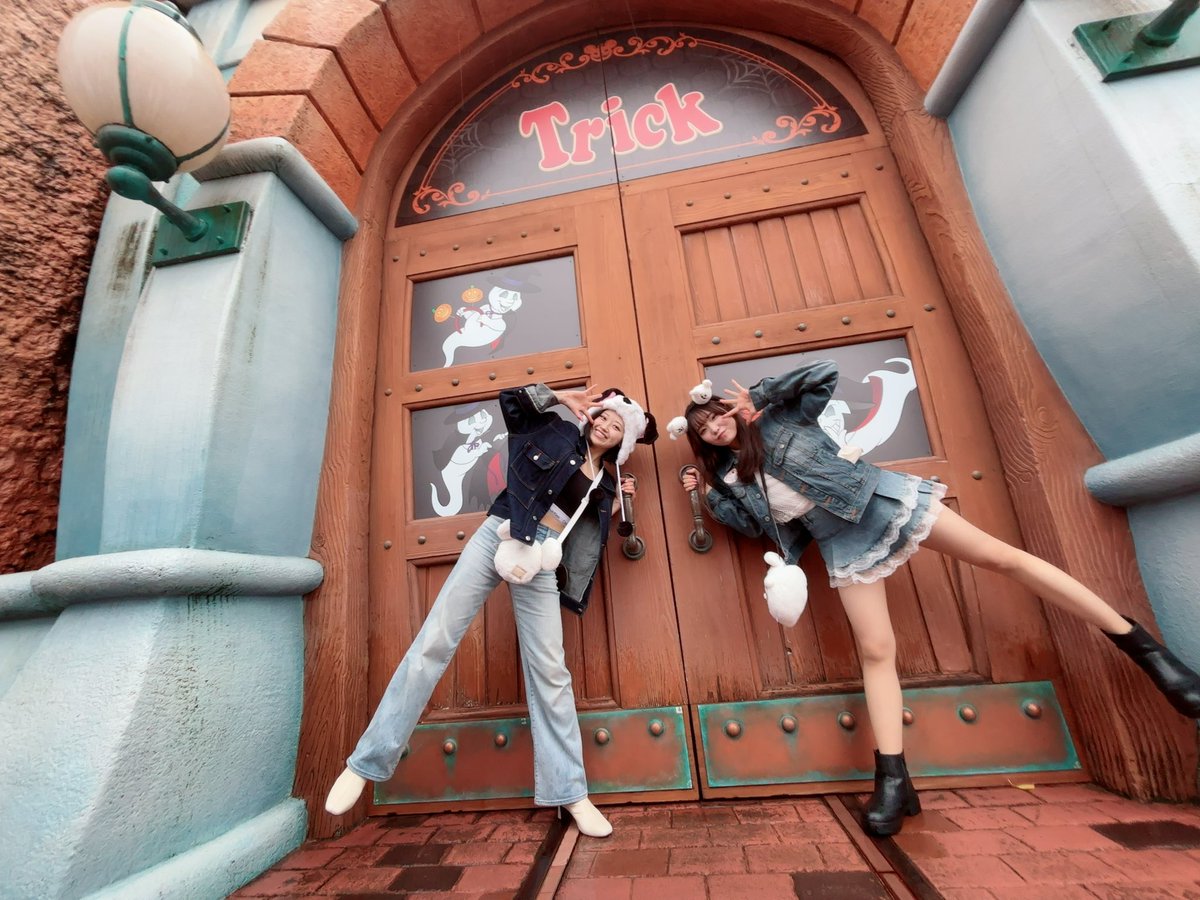 cronne_tbm's tweet photo. クローネが先陣を切っていくぅー！！！🐭❤︎

1枚目💜&amp;💙
2枚目❤️‍🔥&amp;💜
3枚目？？？？？？？？？？

（💜） https://t.co/qrTOu2ztgk
