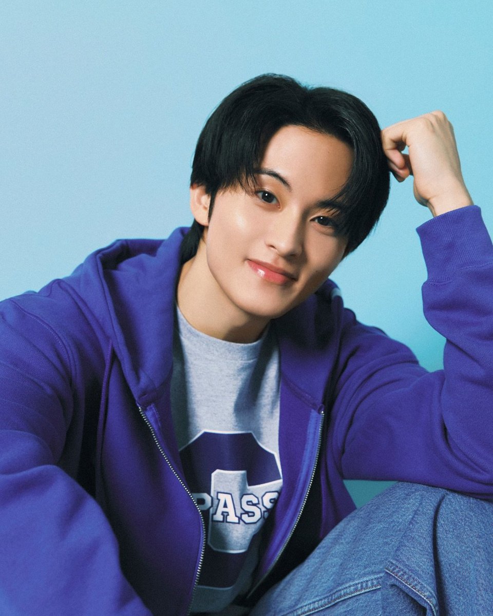 Marklee_base's tweet photo. 261005 Compassion Korea instagram (1)

🔗 https://t.co/tpoLSy0Sdb

#MarkLee #마크리 https://t.co/X1OfqlZyGP