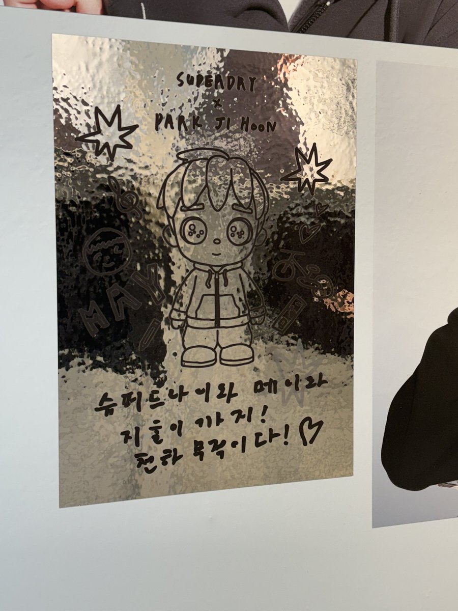 liovehoon's tweet photo. 9시에와서 2시에 입장!!너무 잘생겻자나🤍🤍 https://t.co/FeLkPwln4X