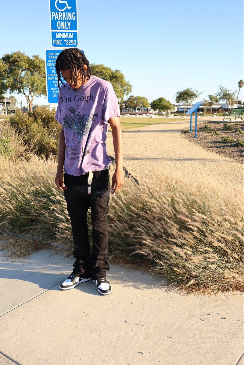 huncho4tw's tweet photo. @DailyLoud how tall are yall? https://t.co/IsYwjgANt5