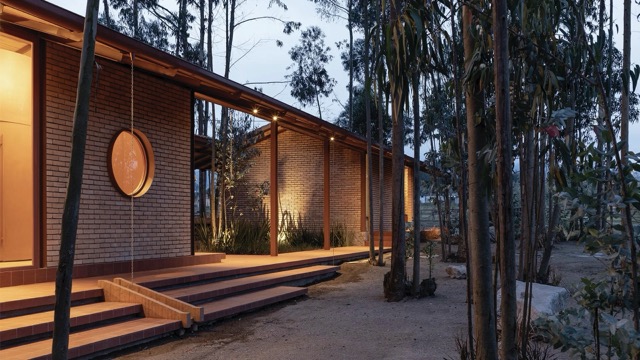 Architizer's tweet photo. #ProjectOfTheDay: El Picadero by Gabriel Rivera Arquitectos
El Picadero brings a family home and equestrian arena together in the Andean landscape of Ecuador. Its earthy palette takes cues from the surrounding vegetation, while the architecture frames views toward Cotopaxi and the Ilinizas.
📍 Latacunga, Cotopaxi, Ecuador #ArchitizerAwards
Details: https://t.co/8Ph8pVx5ZU