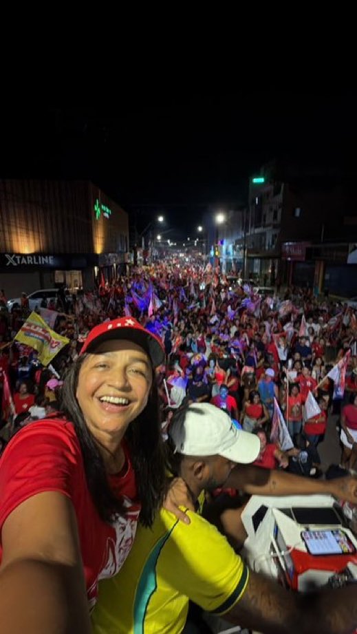 AduaneiradoX's tweet photo. Falem o que quiser do Maranhão, mas não esqueçam que demitimos Eliziane Gama 💪 https://t.co/uIR6IXA1GJ