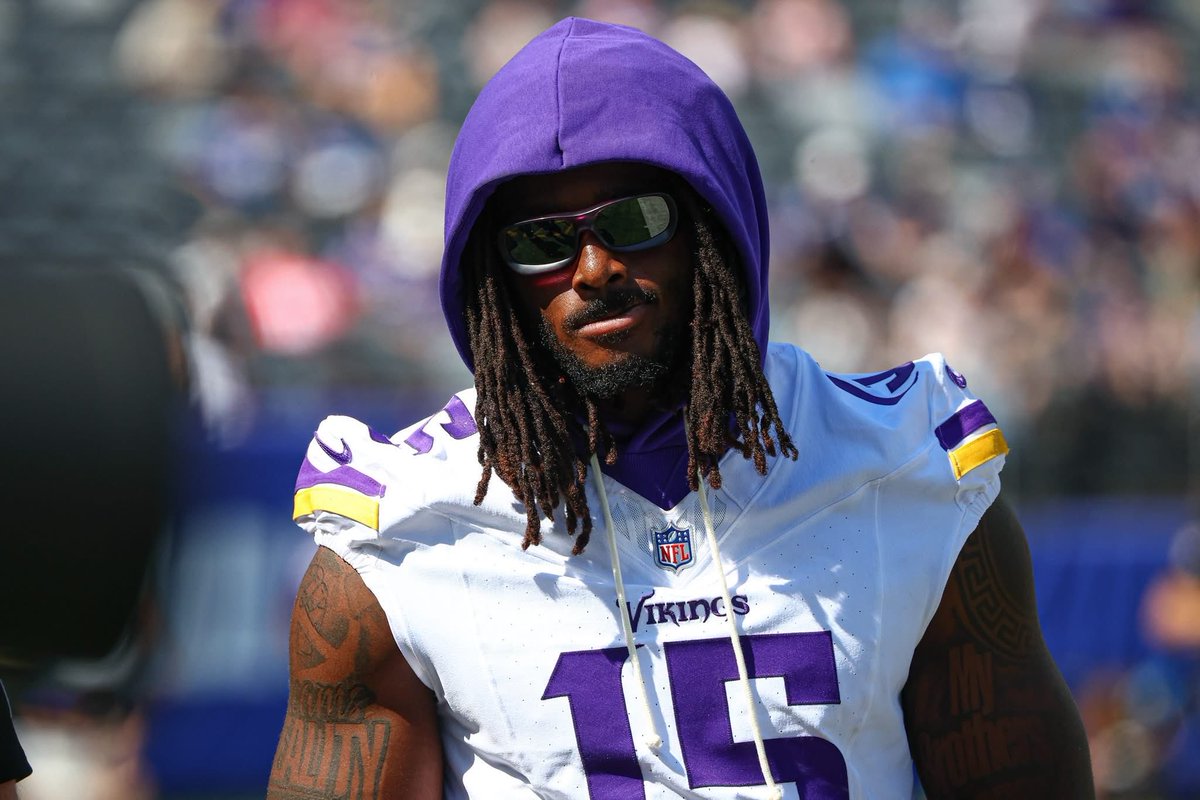 vikingzfanpage's tweet photo. #Vikings edge rusher Dallas Turner this season:

• 5.5 Sacks (2nd in NFL)
• 28 QB Pressures (leads NFL)
• 14 QB Hits (2nd in NFL)

Superstar https://t.co/5uX7zSu2h1