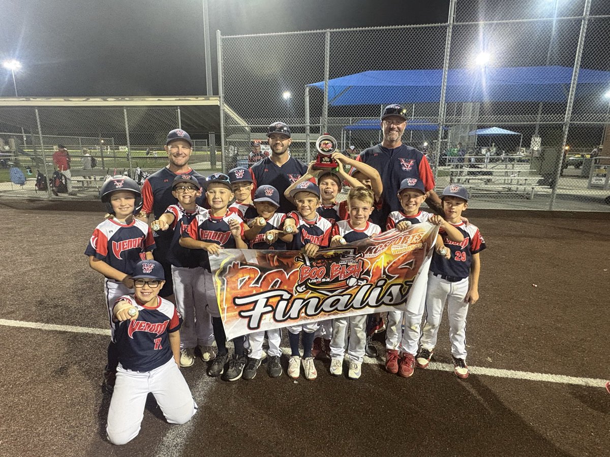 KCSPORTS's tweet photo. Congratulations to both of these teams for making it to the championship in our Boo Bash at Capitol Federal Sports Complex! #PlayUSSSA
9AA:
π₯- Knights Baseball
π₯- Venom
@USSSA_Midwest | @USSSABSBL | @USSSA_KC | https://t.co/s7xwMUGtlB