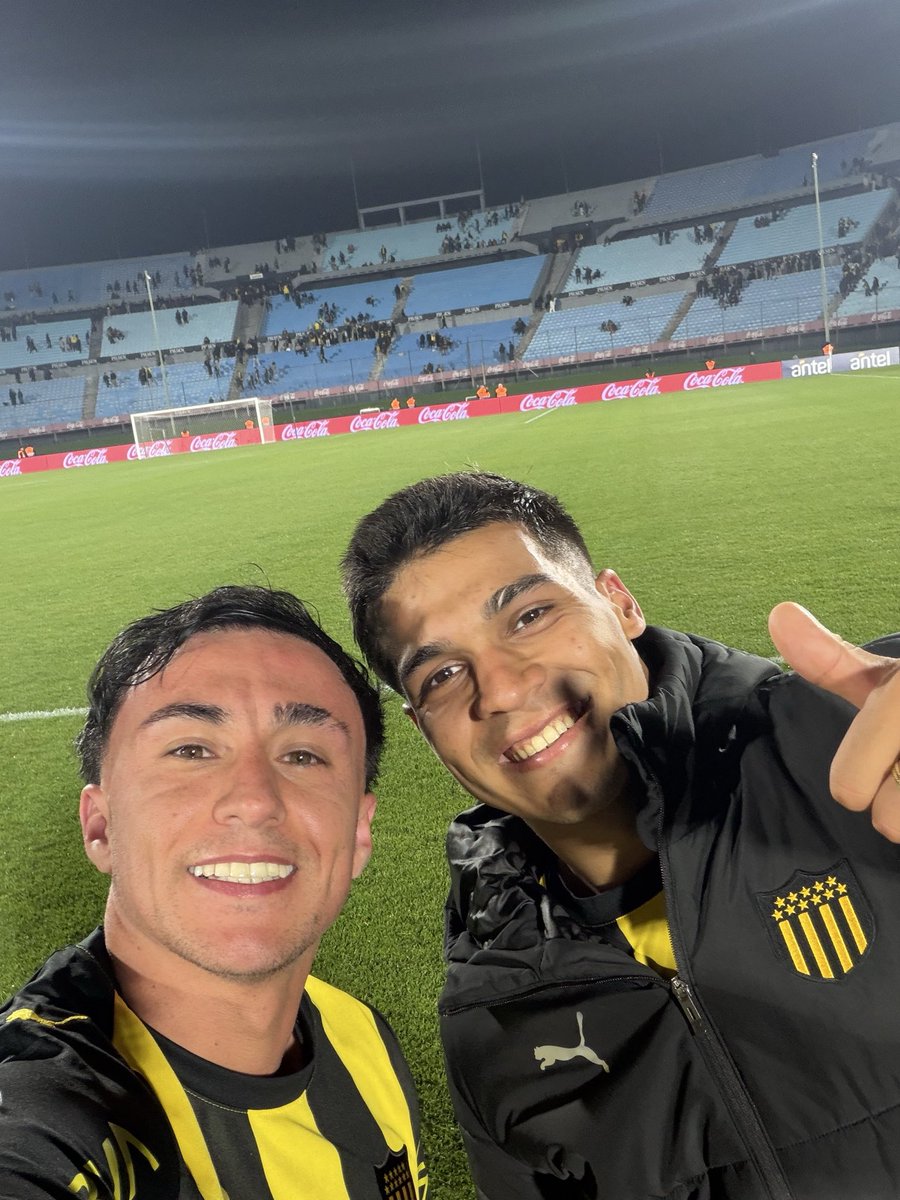 OficialCAP's tweet photo. Cepillo y Mati son los protagonistas de la #SelfieCarbonera de hoy 🤳 https://t.co/Ku9XSlmxXb