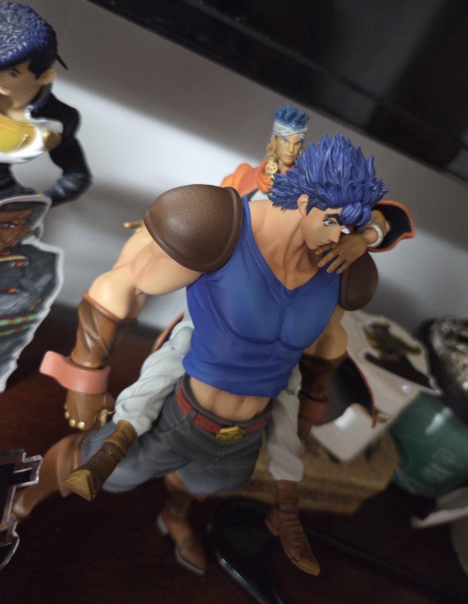 likapaprika's tweet photo. avdol riding jonathan. so big and strong. https://t.co/T35G6ZqQ97