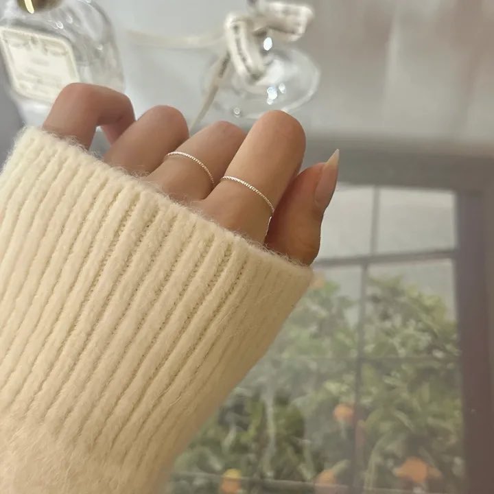 mel0805's tweet photo. 반지를 빼먹을 수 없는 편,,
레이어드 은반지인데 2개 세트

https://t.co/mJY7yuhpXz https://t.co/e5XeP6hu4H