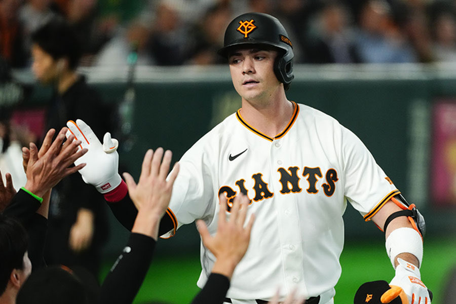MOP_KNOWS's tweet photo. A not so shocking pivot would be 1B Bobby Dalbec🇺🇸, if he considers to test the NPB Free Agent Market. Which would create a money battle between the big rivals.

Dalbec demolished the Tigers with 9 HR,18 RBI and a .621 SLG/.964 OPS in 25 games. https://t.co/QKQXDO8apZ