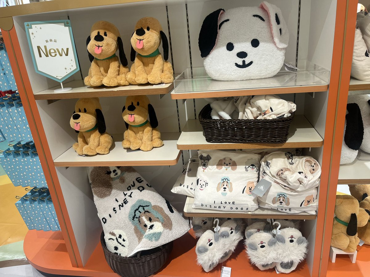 1118mmi's tweet photo. え！？！？
一昨年のイラストだけど、犬の日グッズ？？めちゃくちゃ出てる！！！ https://t.co/uuERKK6X2p