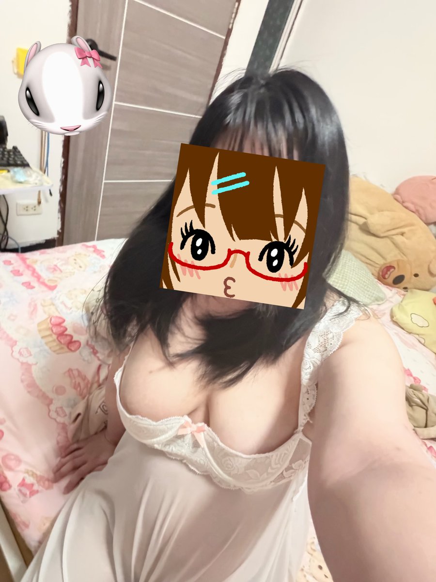 NewNuttanicha's tweet photo. กกนใส่แล้วมีกลิ่นทุกตัวกลิ่นแน่น
3 ตัว 200 ส่งฟรี 
Line: nuttanichakit 
#กางเกงในใช้แล้ว #กางเกงในบ้านๆ #กางเกงในใส่แล้ว #กางเกงในไม่ซัก #สายดม #กกนมือสอง https://t.co/Xc0s9SsMHC