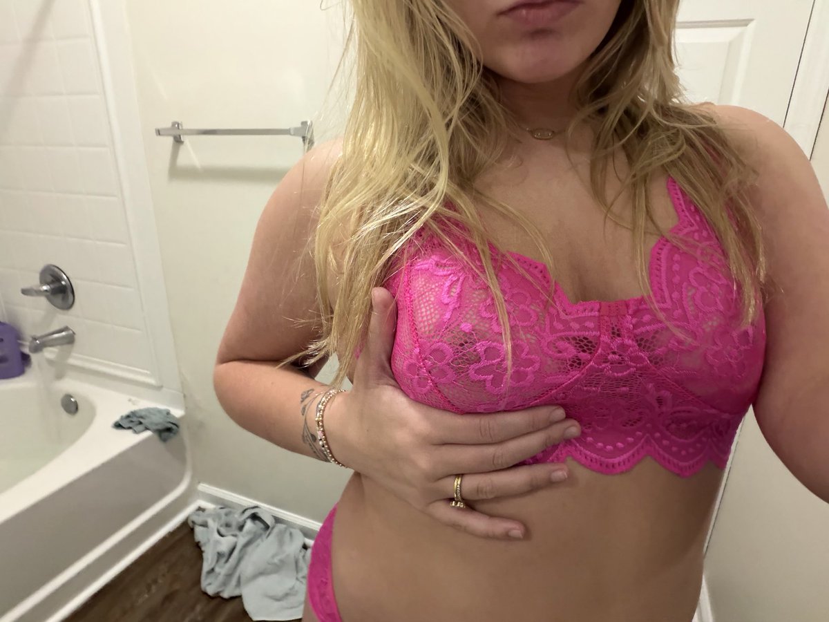 only_after2's tweet photo. This is just your preview.. the rest is up to you🍒😻 https://t.co/updu3YIPSe