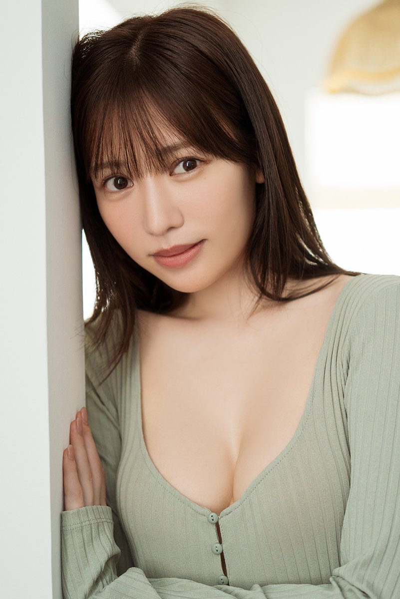 wani_UTB's tweet photo. 本日リリース📚
運上弘菜さんの最新デジタル写真集
‧⁺ ⊹. 『IN MOTION』⋆˙⟡
@nappi_0809 

■Kindle
https://t.co/M4uxvbUubk

ぐっと深みを増した大人の美しさと、洗練された佇まいに目を奪われること間違いなし♡

各電子書店にて配信中！▼ https://t.co/hF13ea6O95