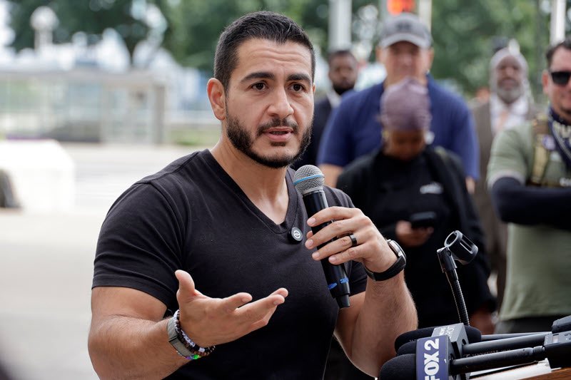 Milajoy's tweet photo. Mike Rogers is hitting Abdul El-Sayed over a $9,000-a-month consulting deal with Wayne County.

$300 an hour. Billed through his own company.

That's the guy Democrats want in the U.S. Senate.

Michigan, early voting is coming.

Vote like your life depends on it. https://t.co/JaI6XBAbuN