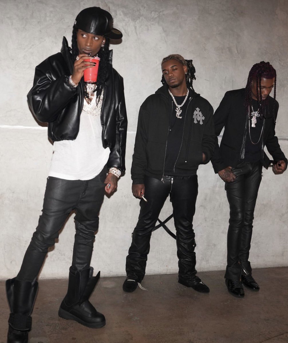 diogogabriel001's tweet photo. essa foto tem muita aura, esse trio e foda
#PlayboiCarti
#KenCarson
#DestroyLonely https://t.co/zoE7qJcNG7