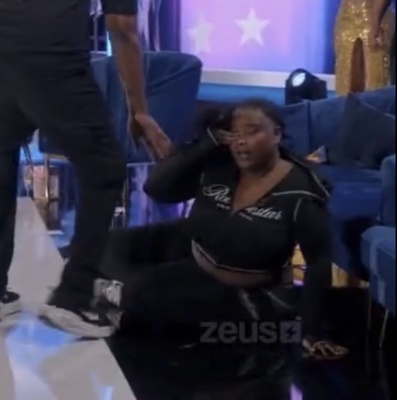 japends's tweet photo. Damn I feel bad for Rollie #BaddiesUsa #BaddiesUsaReunion https://t.co/2f9BGJ80BQ