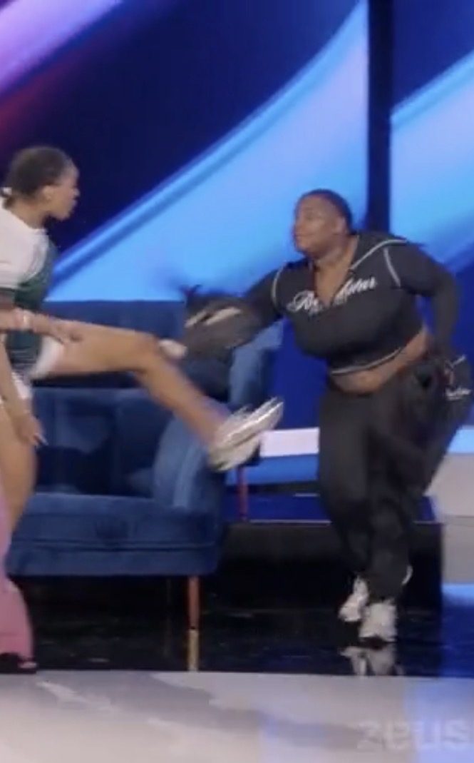japends's tweet photo. Damn I feel bad for Rollie #BaddiesUsa #BaddiesUsaReunion https://t.co/2f9BGJ80BQ
