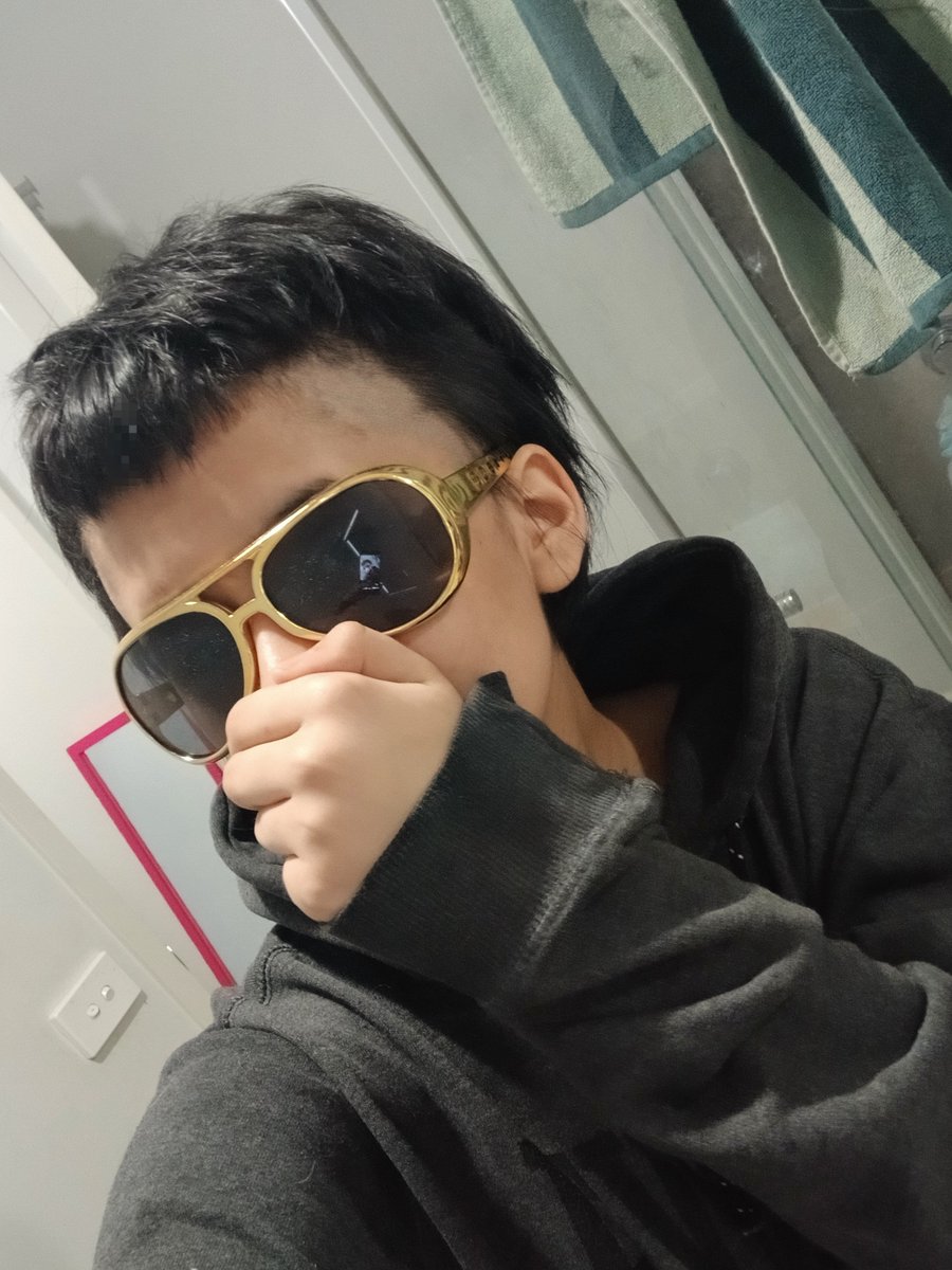 gayeshay's tweet photo. I fucking hate my hair cuntt.. 

ANYWAYS WHERES MY MOOTS ATTTTR 👀 

#shrtwt #ouchietwt #sledtwt #venttwt  #promotwt #moothunt #heartbreakhigh https://t.co/mEFLOz8MII