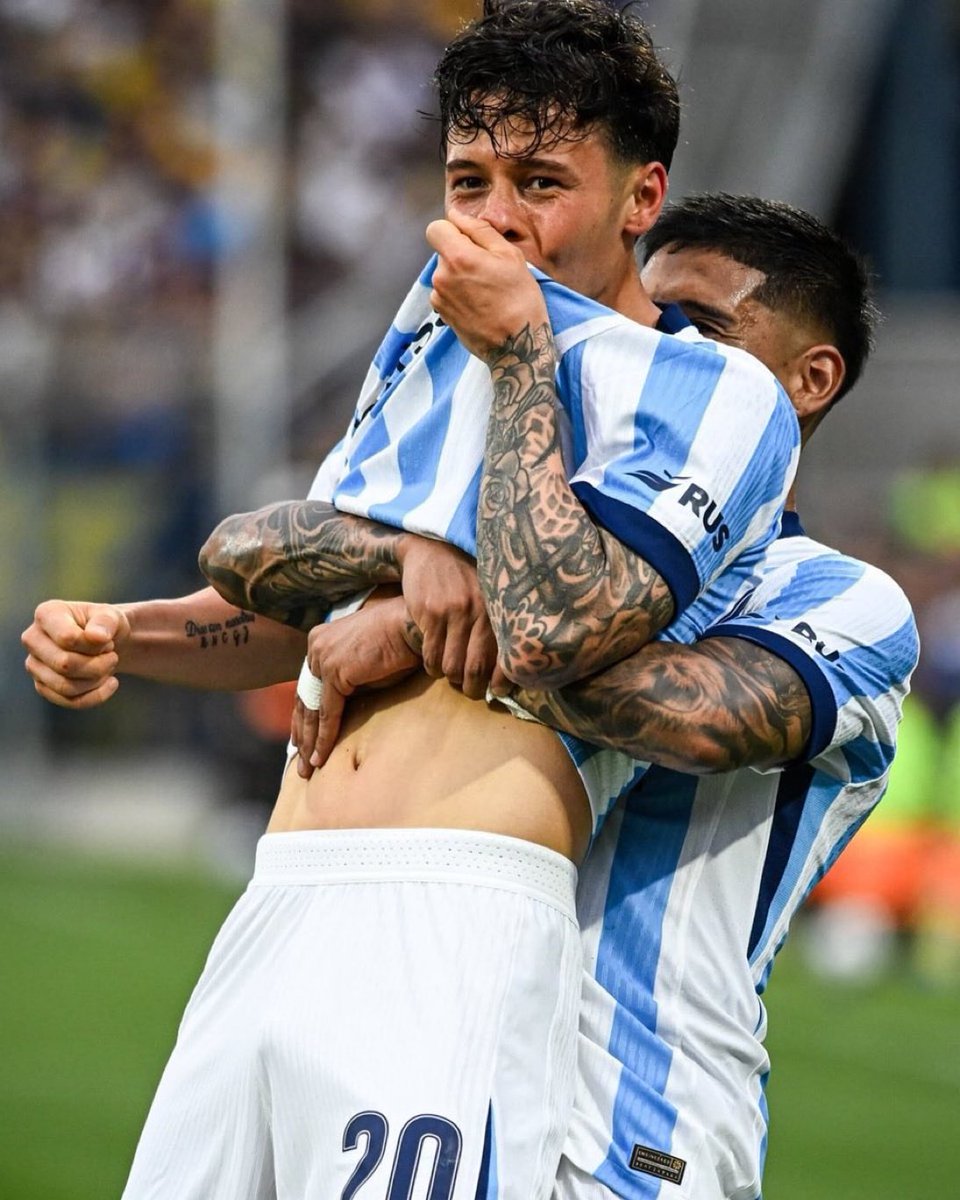 rodriisolanoo tweet picture