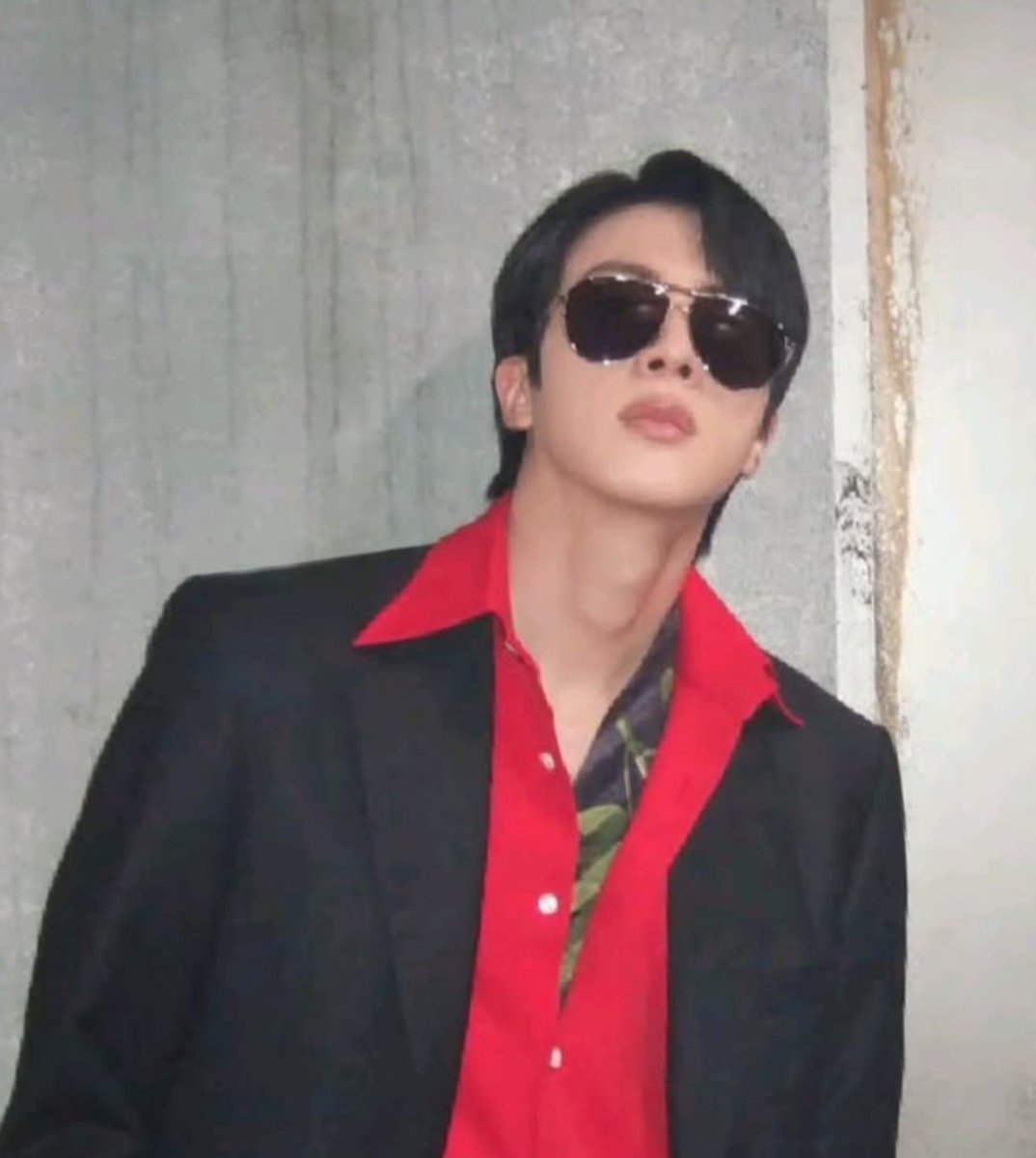 youngmdicine's tweet photo. JIN X LALI https://t.co/R74WevK3s0