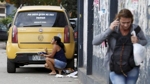 jacare_juca's tweet photo. Carioca presta atenção voce teve o governo do crivela do pesão , do sergio cabral , do witzel , o rio de janeiro vai quebrar de vez depois nao vem chorar quando estado estiver lascado , voces tao de bobeira dando mole douglas ruas nao vai salvar o rio nao ! https://t.co/D98ifaqaWN